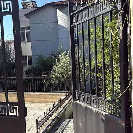 Spacious Modern 2br Gated Parking Pet Friendly Tirana