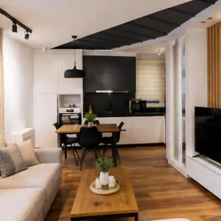 Spacious Modern 2br Gated Parking Pet Friendly Tirana